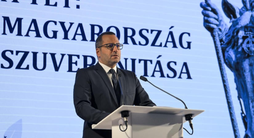 Új pályára lép Lánczi Tamás, és PR-céget alapított