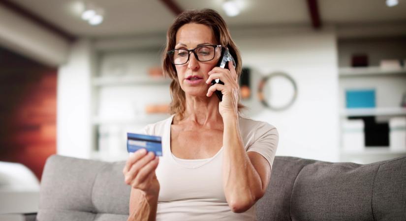 Tiltott mutyi a bankban, milliókat csalt ki felesége nevében egy budapesti férfi
