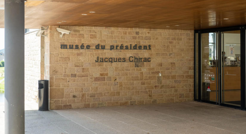 Újabb lopást követtek el Jacques Chirac volt francia elnök múzeumában