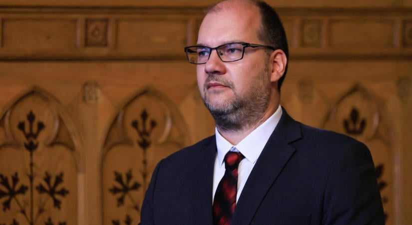 Döntött a parlament, ő lesz a Médiatanács új vezetője