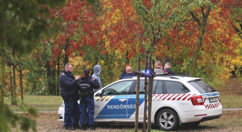 Segítségnyújtás elmulasztása miatt körözik a 23 éves komlói nőt – a rendőrség fotót is közzétett