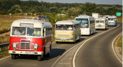 Farosok a repülőgépek között – hétvégén az Ikarusé lesz a főszerep Ferihegyen