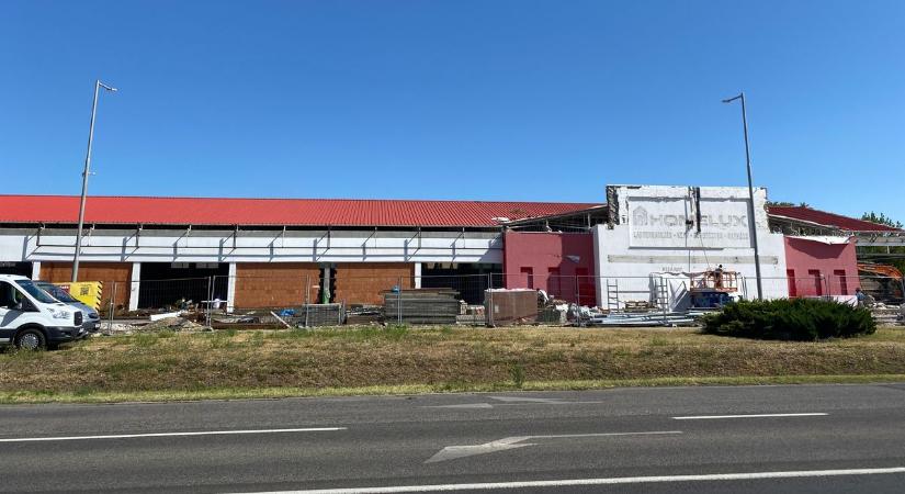 Kiderült, mikor nyithat meg az új Lidl Baján  fotók