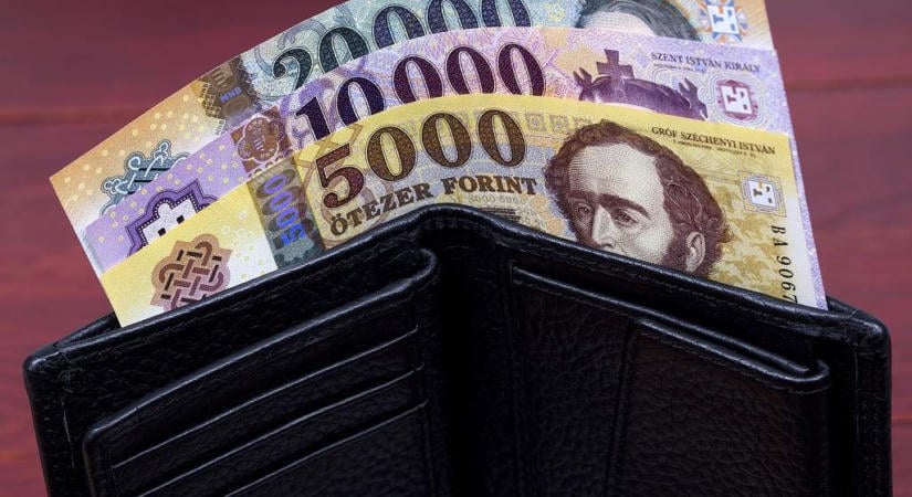 Júliusban 524 milliárd forint többlettel zárt az államháztartás központi alrendszere