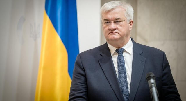 Szibiha teljes EU-embargóra szólított fel az orosz alumínium-oxiddal szemben