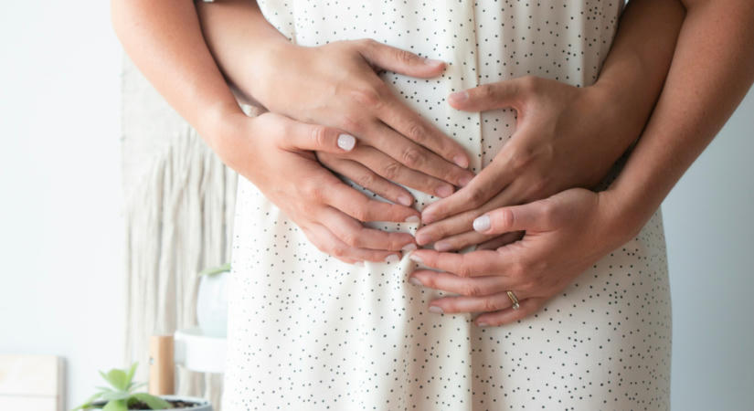 10 jel, ami arra utal, hogy babát vársz: ezek jelentkeznek először