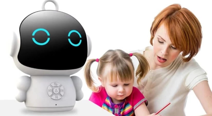 Szuper áron a Tuya Smart AI Robot – Magyarul is tudó oktató robot mesterséges intelligenciával és kimeríthetetlen tudásbázissal