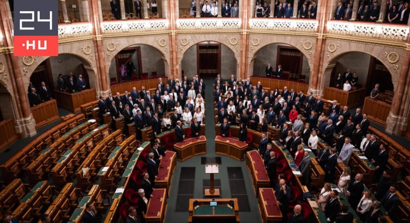 Felfüggesztette Hankó Balázs mentelmi jogát az országgyűlés