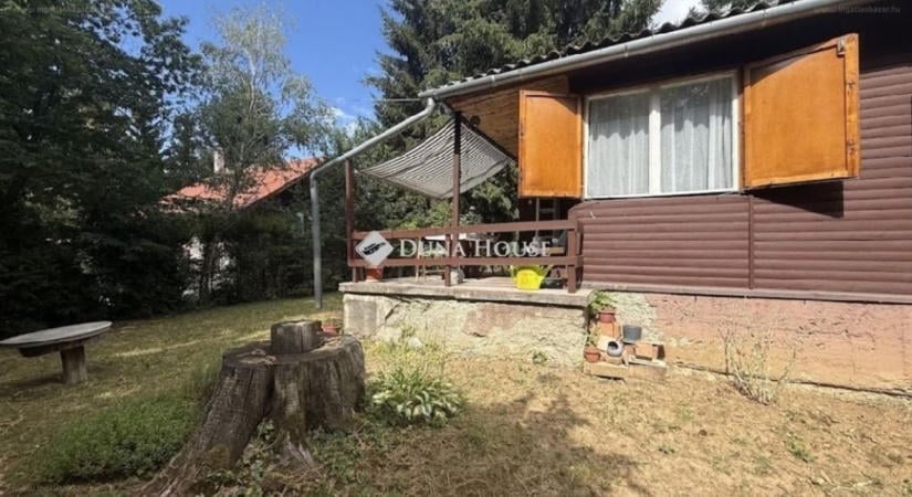Oda költözne, ahol Törőcsik Mari is imádott élni? Aranyos eladó velemi házra bukkantunk - fotók