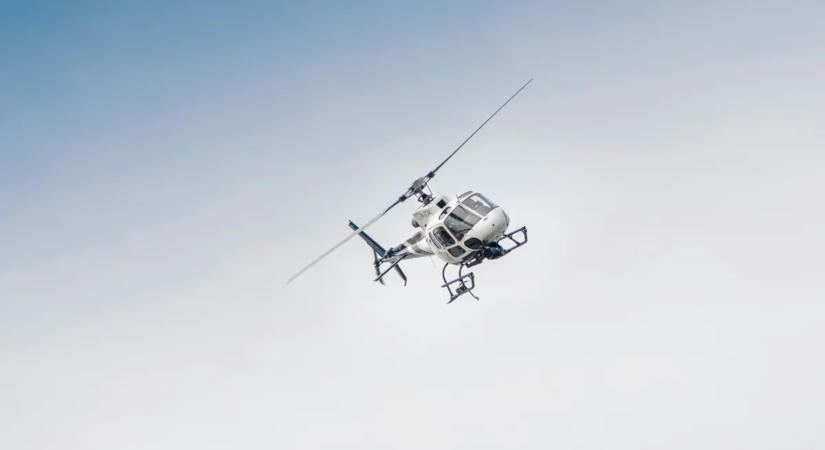 Öt ember életét követelte egy helikopter-baleset – egy ismert énekes is az áldozatok között van