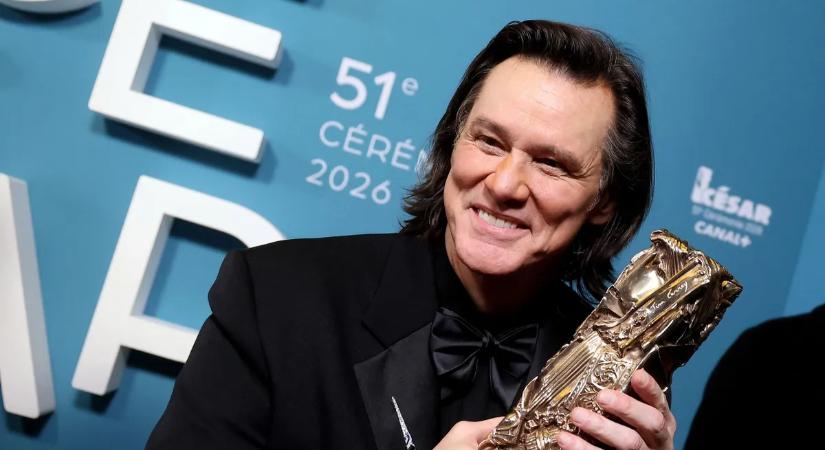 Megint Jim Carrey klónozása a téma: A komikus szokatlan külsővel sokkolta a nézőket