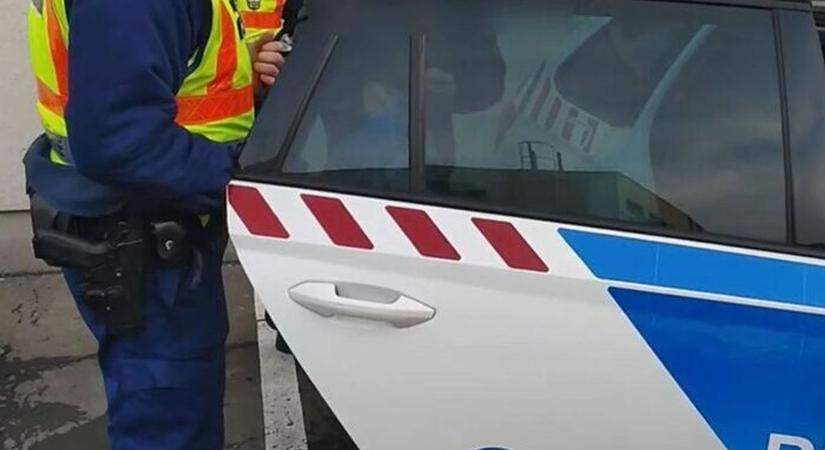 „Kártyával fizetek” – mondta, majd elrohant a bicskei tolvaj Ózdon