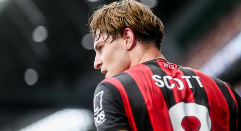 Chelsea: Alex Scott érkezhet Enzo Fernández távozása esetén