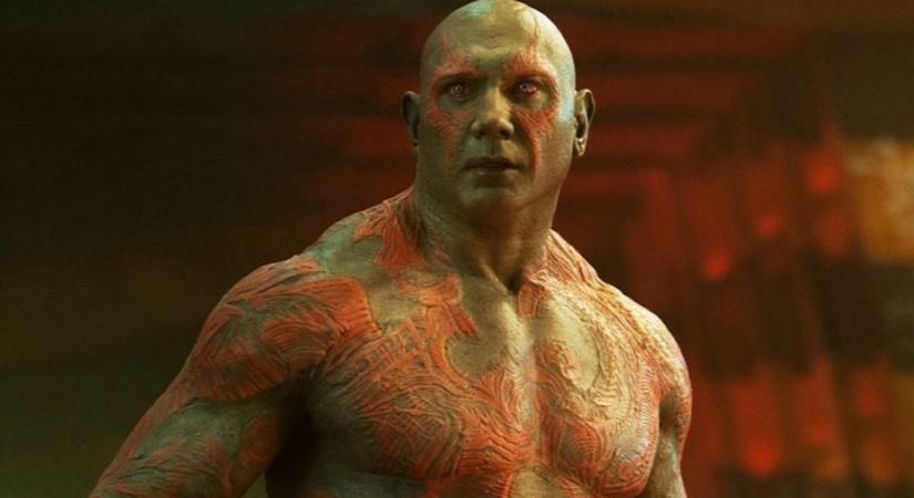 A Kratos szerepére edző Dave Bautista megmutatta az izmait egy videóban