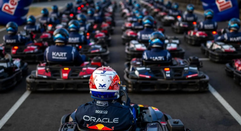 Verstappen 100 gokartost akar legyőzni egy versenyen, amelyet ad élőben a Disney is!