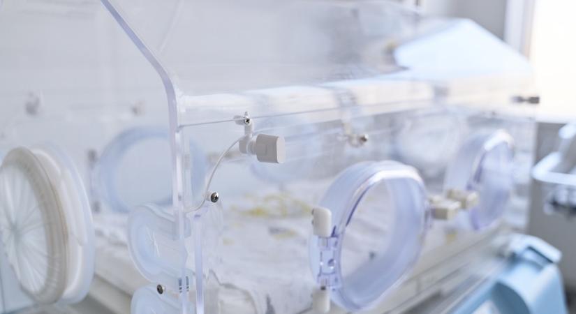 Csecsemőt helyeztek el a Heim Pál babamentő inkubátorában: így van most a csöppség