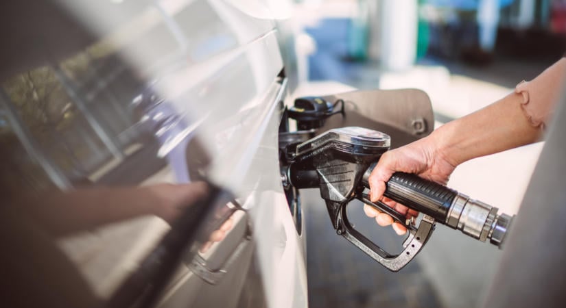 Döntött az Egyesült Államok: nagy csapást mérnek az elektromos autókra