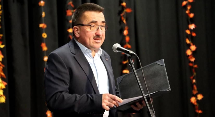 Minden alap nélkül tett így az országgyűlési képviselő, reagált Sárbogárd polgármestere