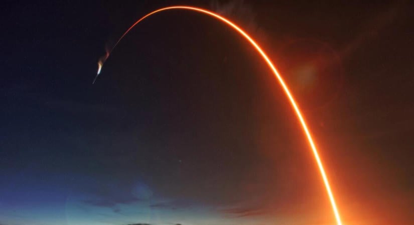 Elon Musk a Mikulás? Minden gyerek SpaceX részvényt kaphat tőle