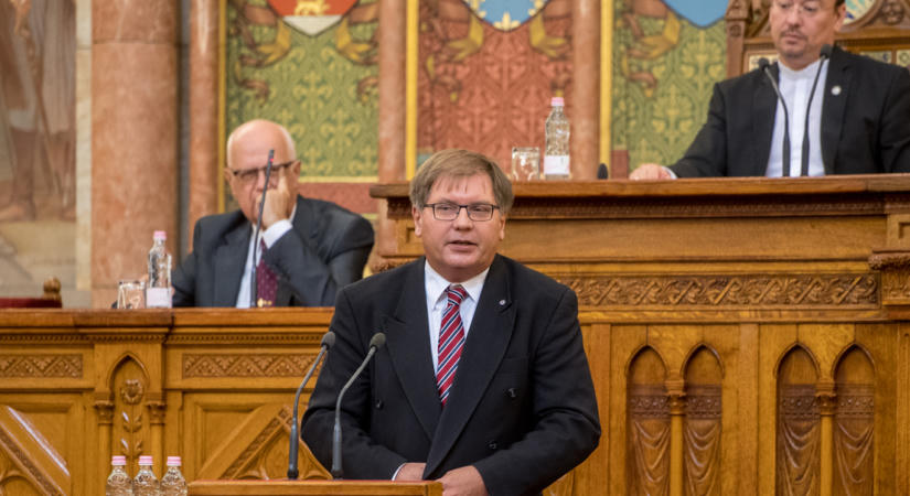 Fabiny Tamás for president?