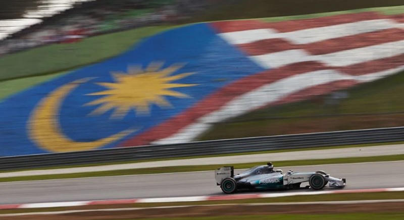 Megvan, mikor kezdődik az F1-es Bahreini Nagydíj Malajziában