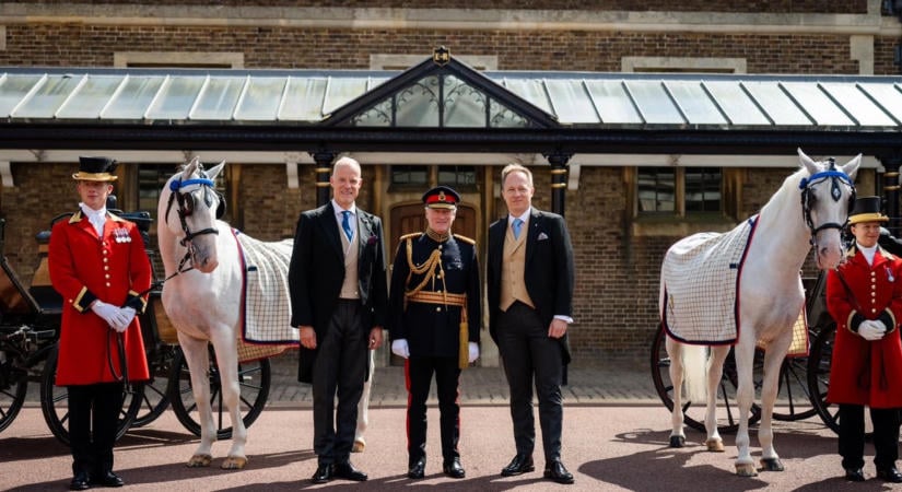 Válaszolt a Buckingham palota a Blikknek: ezt közölték a visszakért magyar lovakról
