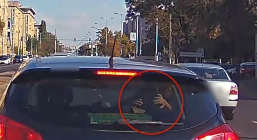 Gyerek ült mellette, mégis levadászta a taxist az Üllői úton egy feldühödött KIA-sofőr