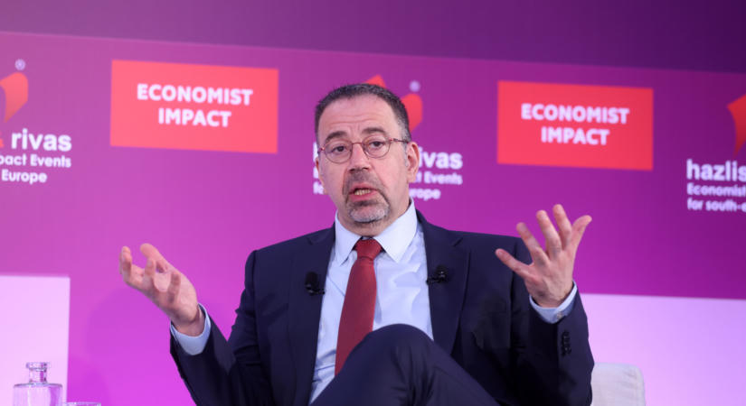 Mi áll valójában a The Economist Acemogluval szembeni állításai mögött?