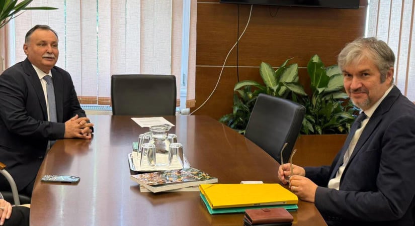 Gajdos László és Hadházy Ákos a Mohu-koncesszióról egyeztetett
