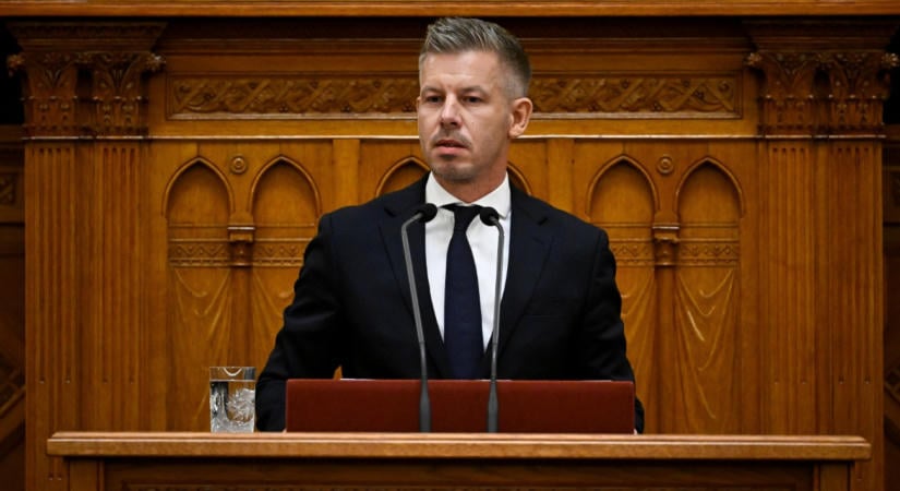 Magyar Péter napirend előtt a parlamentben – cikkünk frissül