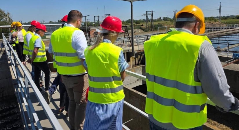 Szivárog a beton, életciklusuk végén a gépek – 8 milliárdos új szennyvíztisztító kellene Szekszárdon