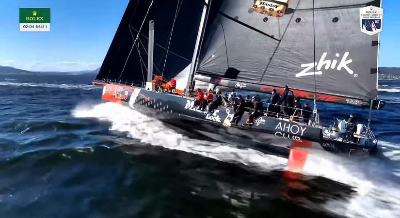 80. Rolex Sydney Hobart 2025 – A Master Lock Comanche az abszolút első