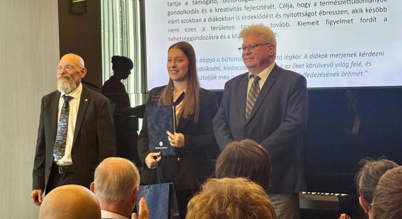 Országos díjat nyert az Árpád szeretett tanárnője