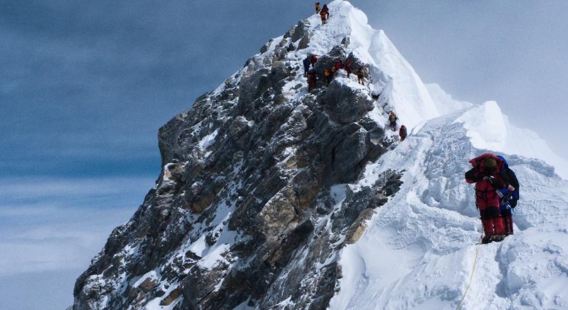 Zöld bakancs: Közel harminc év után derült ki az Everest leghíresebb holttestének valódi kiléte