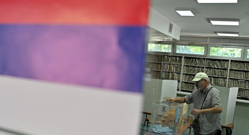Átadták a második magyar listát a szerbiai nemzeti tanácsi választásokra