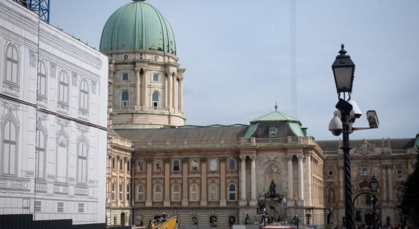Leállítják a Budavári Palota felújítását, ezt tervezi a kormány
