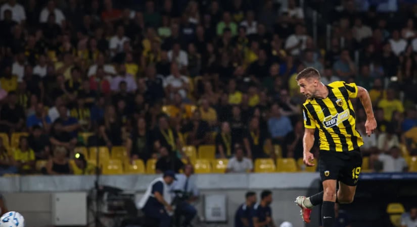 Varga Barnabásról nem akármilyen hírt közölt az AEK Athén edzője