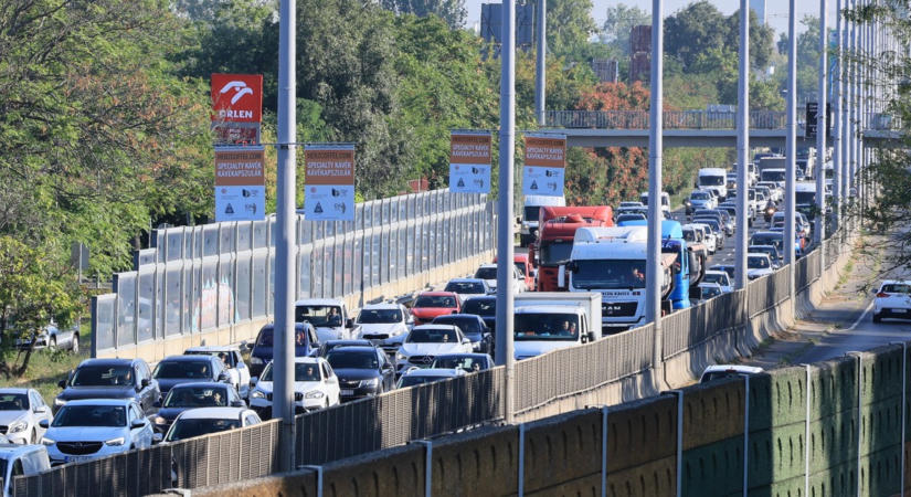 Súlyos buszbalesetek, összetört autók és kioltott életek – Az M3-as autópálya szedi az áldozatait