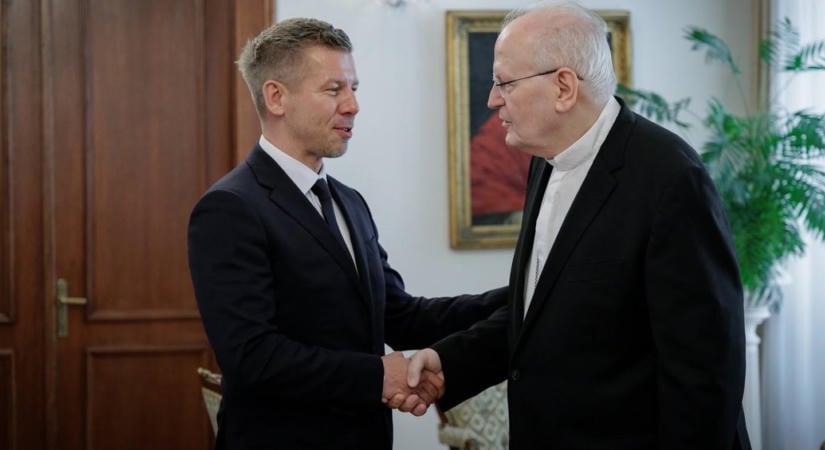 Magyar Péter összehívta a történelmi egyházak vezetőit, napokon belül a pápához utazik