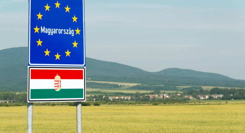 Van egy hely Magyarországon, ahol néhány lépéssel kétszer is átlépheted az országhatárt