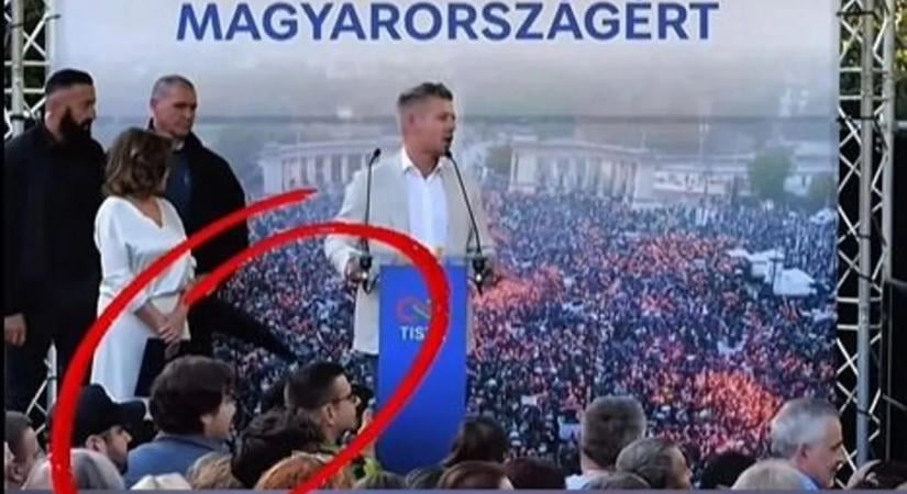 Magyar Pétert megint megdobálták
