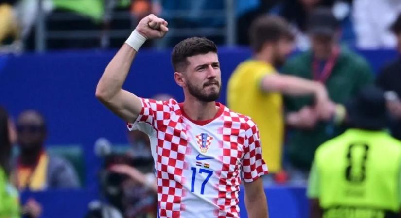 Sucic távoli lövésével vezet Horvátország Ghána ellen – videó