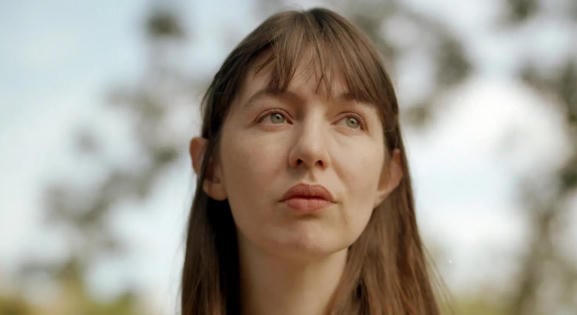 Sally Rooney megakadályozta: mégsem építenek adatközpontot a szülőmegyéjében