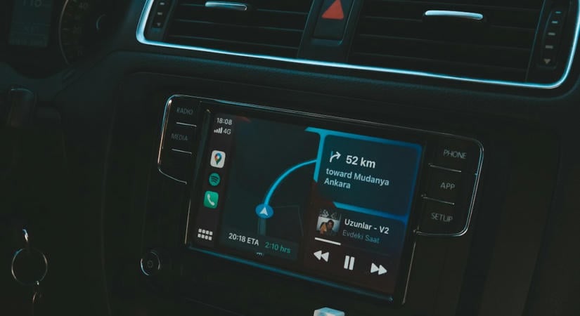 Bemutatta az Android Auto-ban is a Gemini személyi intelligenciáját a Google