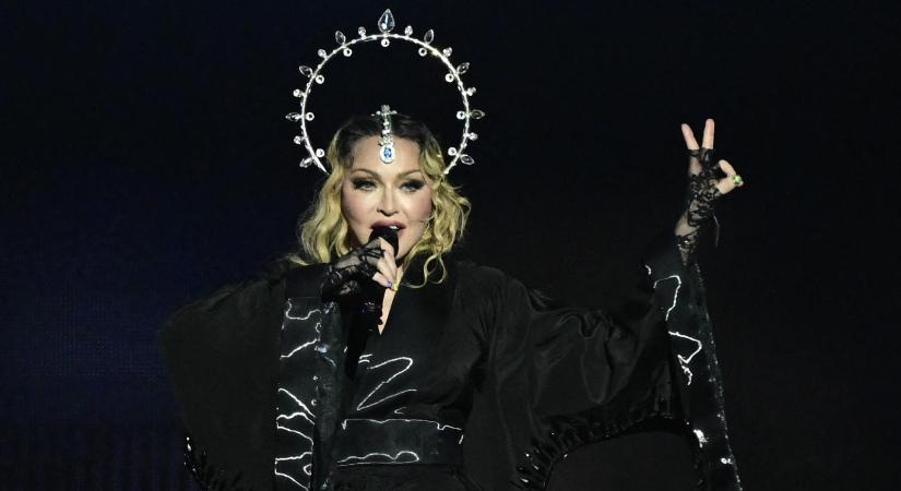 Madonna azt csinálja, amihez ért, és ez jó nekünk