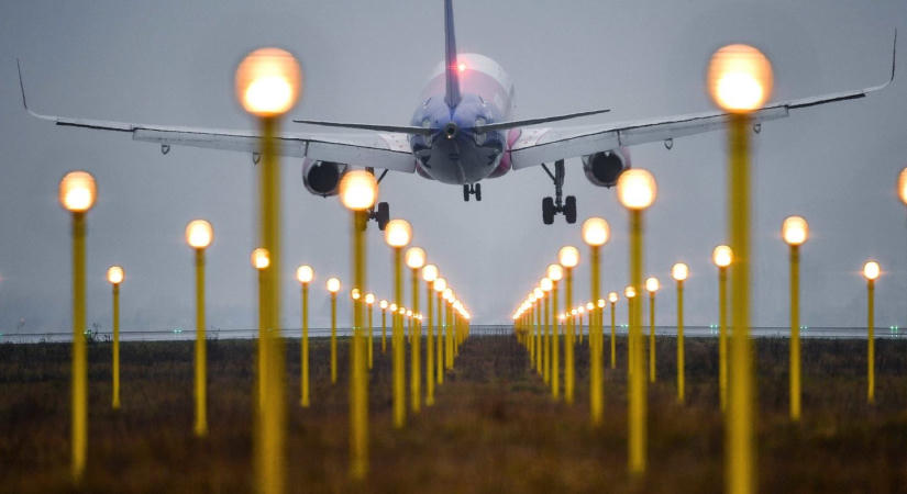 Repülőtéri zűrzavar: késés, járattörlés? Ez a technológia mindenre megoldást hozhat