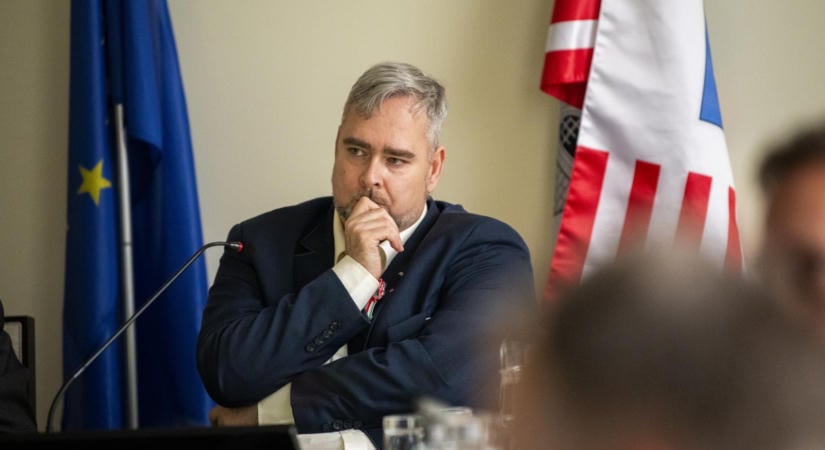 Kiss László kérdéssorral ment neki az ügyészségnek, különösen Fürcht Pálnak, aki Orbán Viktorra és a Legfőbb Ügyészségre is tett terhelő állításokat