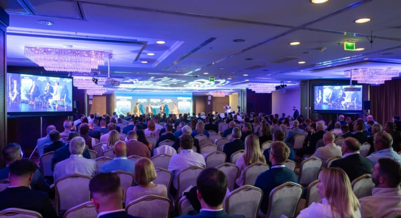 Ideje információhoz juttatni az ágazat szereplőit – ilyen volt az idei Építőipar Summit