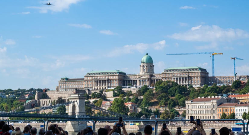 Airbnb: teljes tiltás jöhet a budai Várban