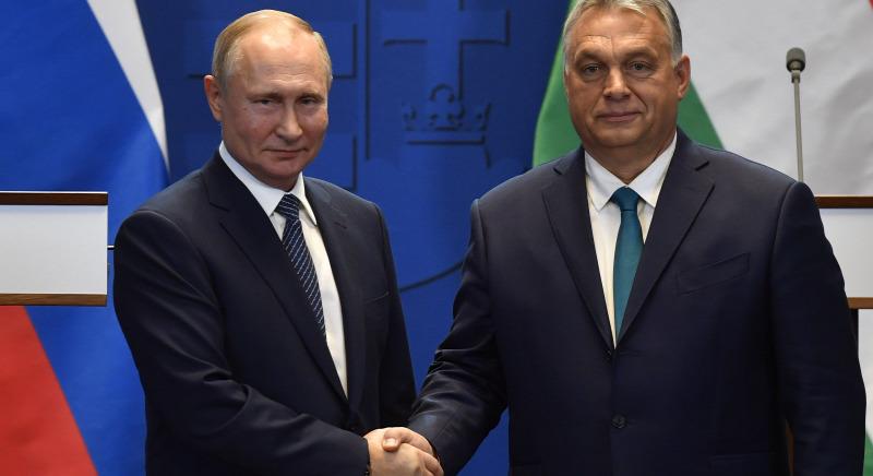 Közzétették egy Orbán-Putyin telefonbeszélgetés leiratát: “Bármiben, amiben hasznára lehetek, rendelkezésére állok”